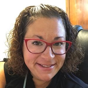 Meet your Posher, Lela